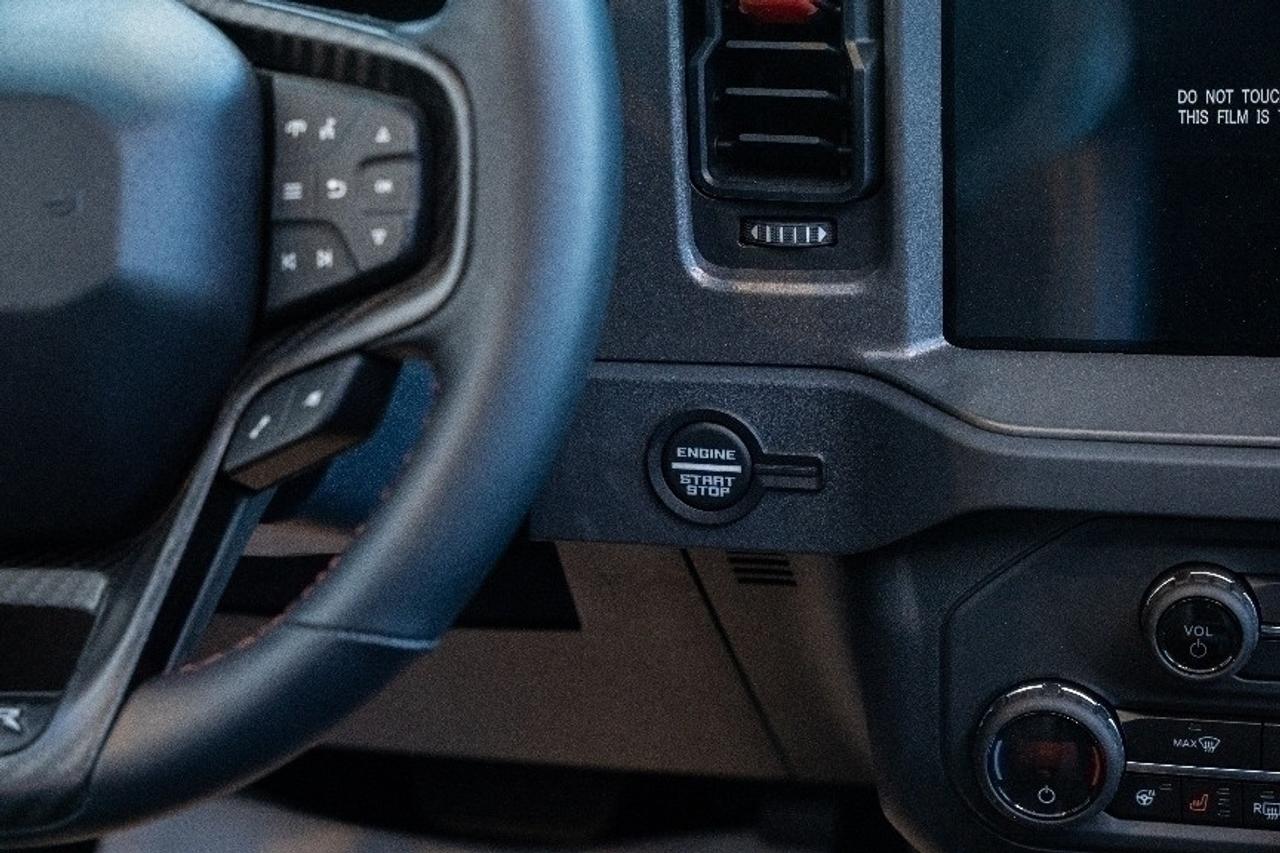 2025 Ford Bronco Raptor Photo