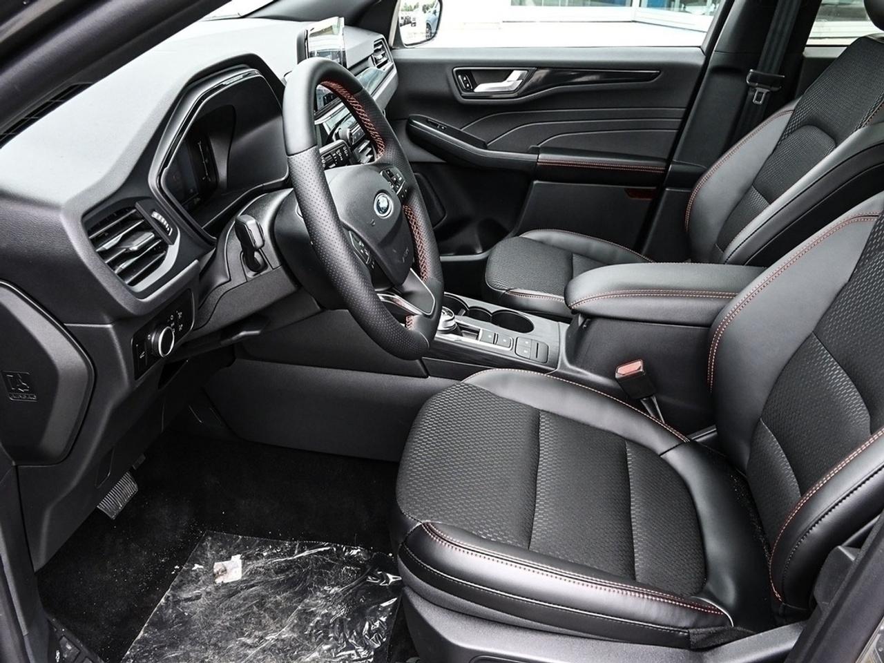 2025 Ford Escape ST-Line Photo