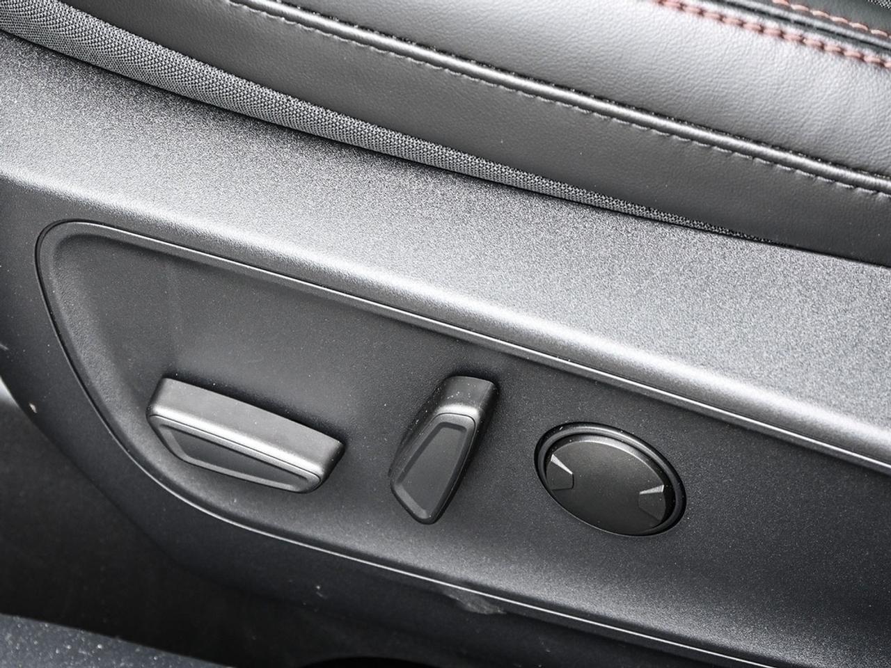 2025 Ford Escape ST-Line Photo
