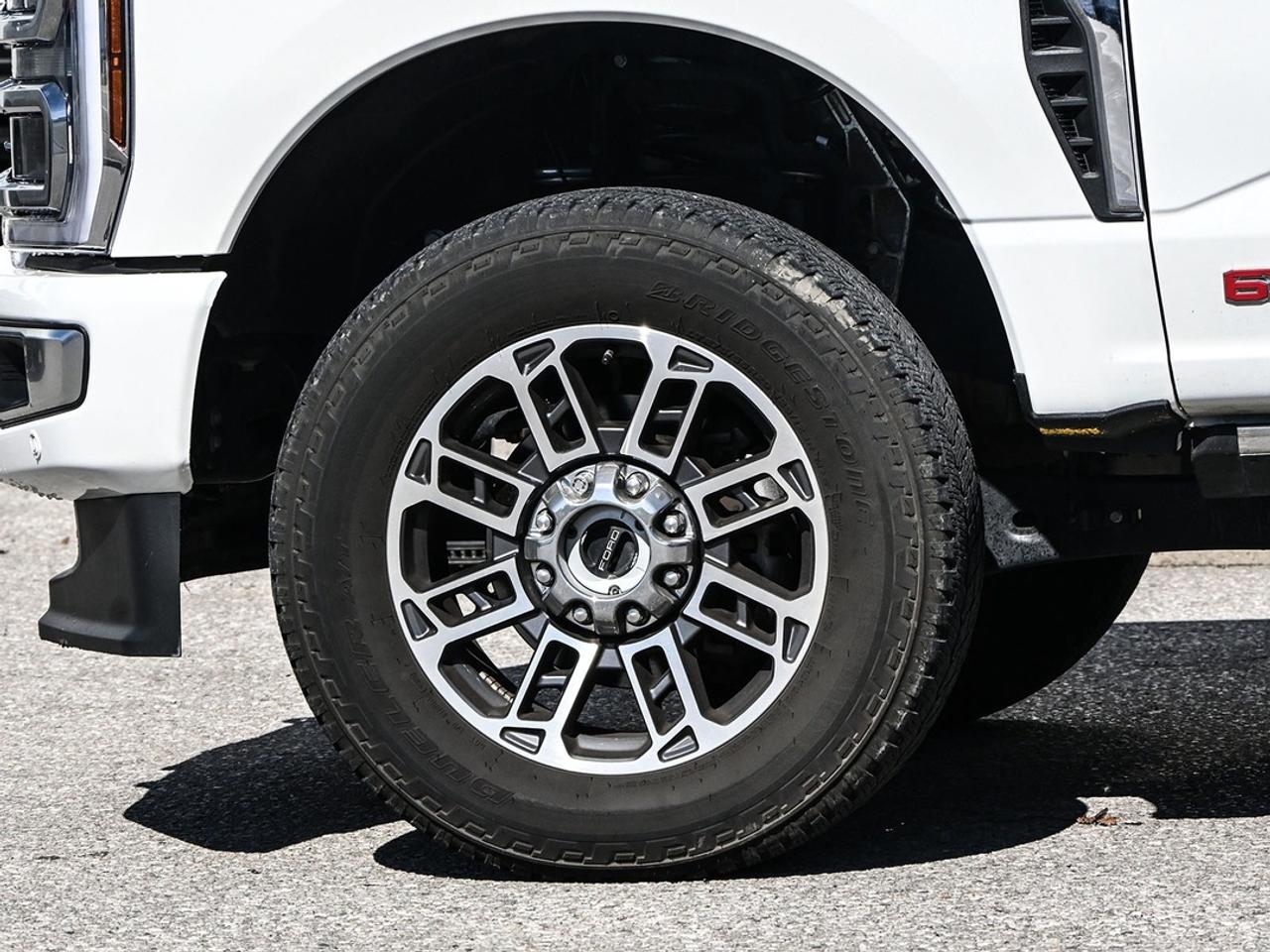2026 Ford F-250 Super Duty SRW Platinum Photo