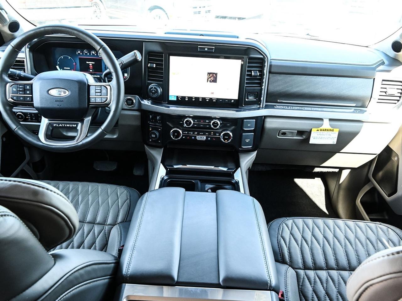 2026 Ford F-250 Super Duty SRW Platinum Photo