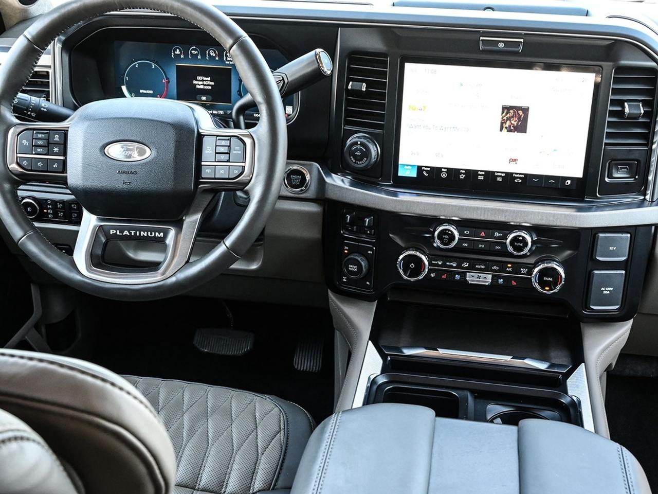 2026 Ford F-250 Super Duty SRW Platinum Photo
