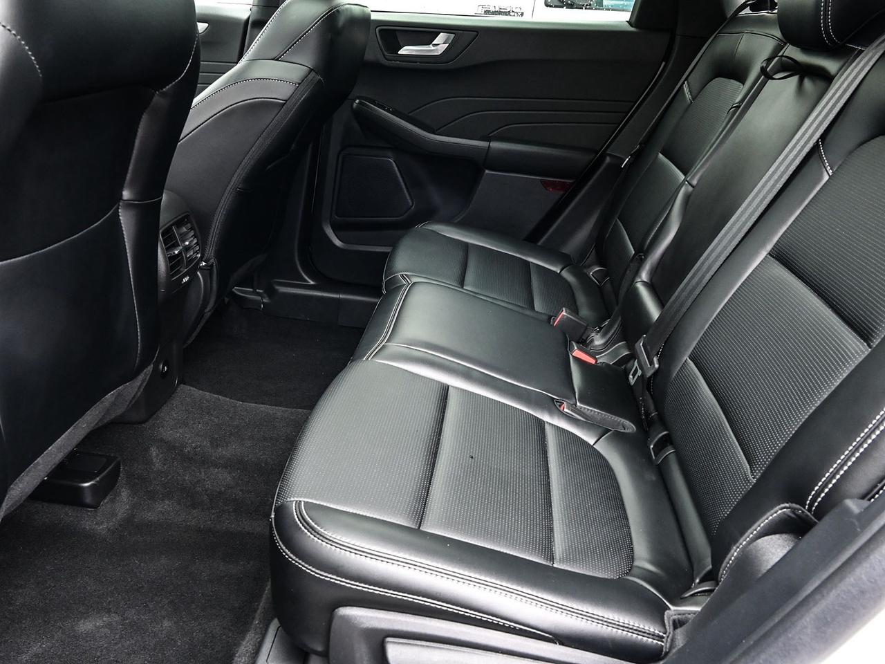2025 Ford Escape Platinum Photo