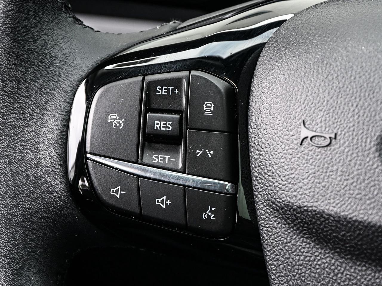 2025 Ford Escape Platinum Photo