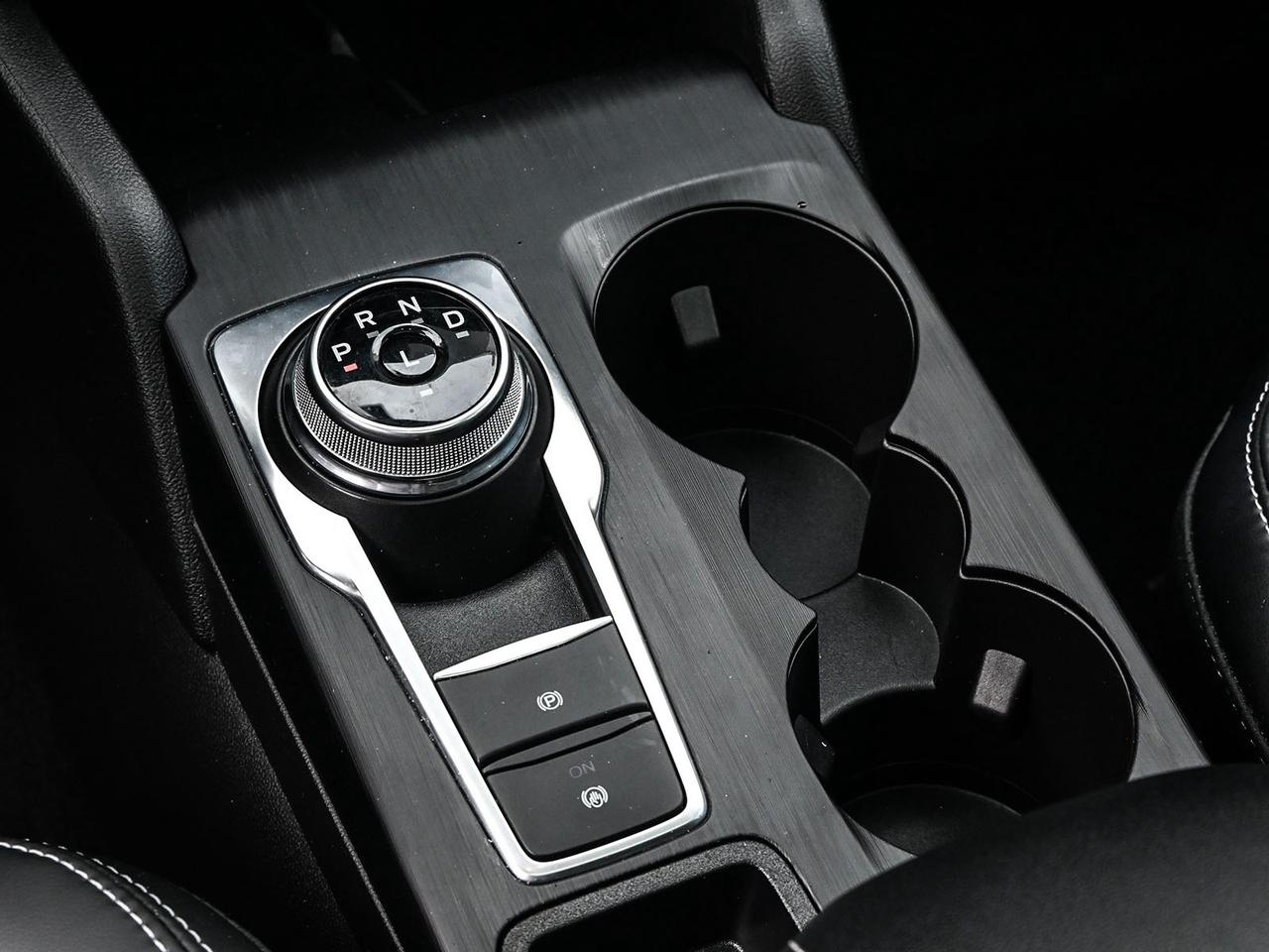 2025 Ford Escape Platinum Photo