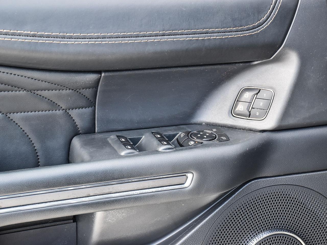 2022 Ford Expedition Platinum Photo