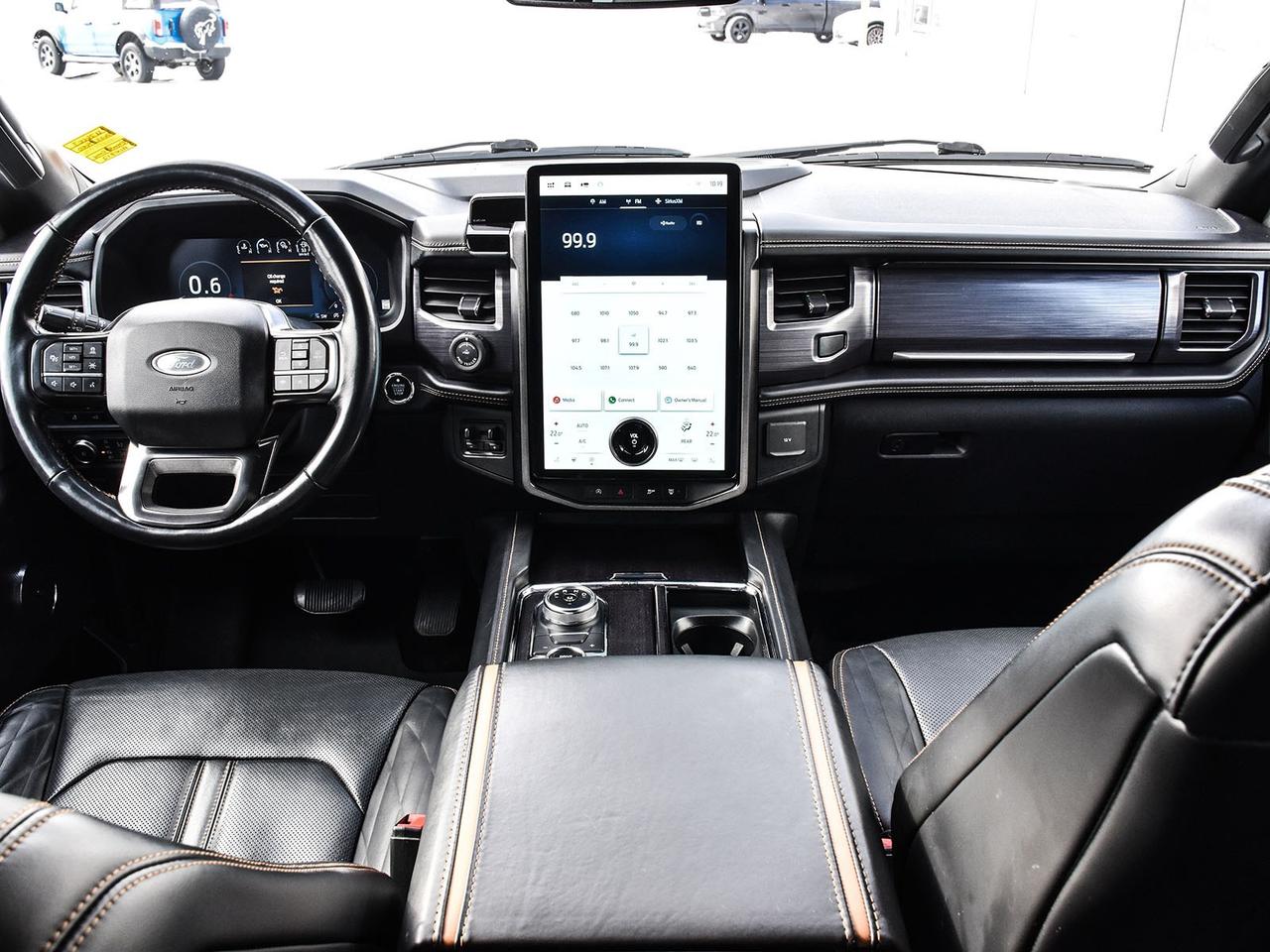 2022 Ford Expedition Platinum Photo