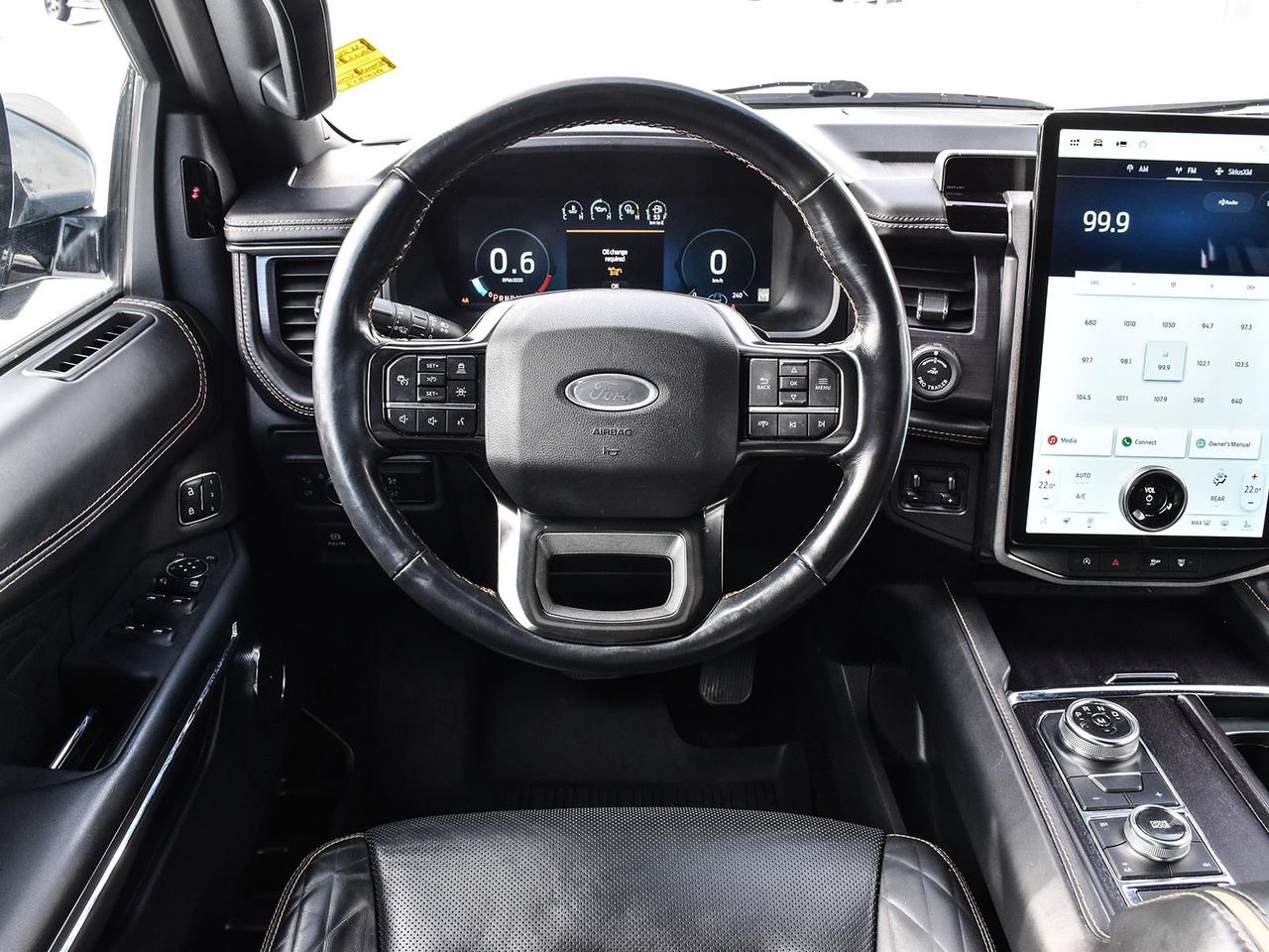2022 Ford Expedition Platinum Photo