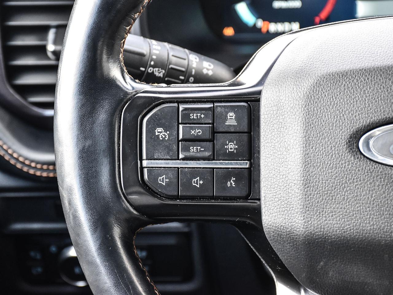 2022 Ford Expedition Platinum Photo