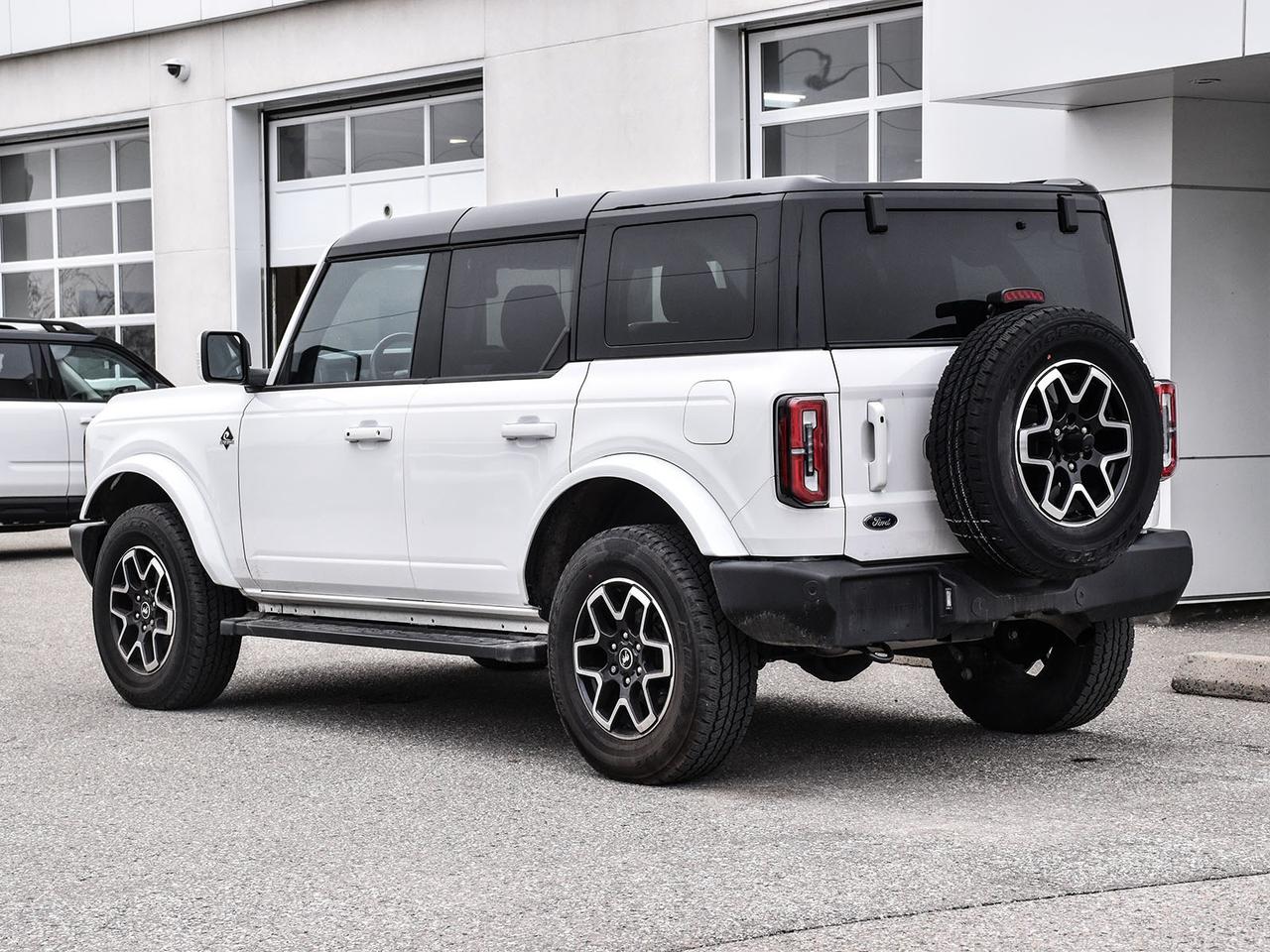 2024 Ford Bronco Outer Banks Photo