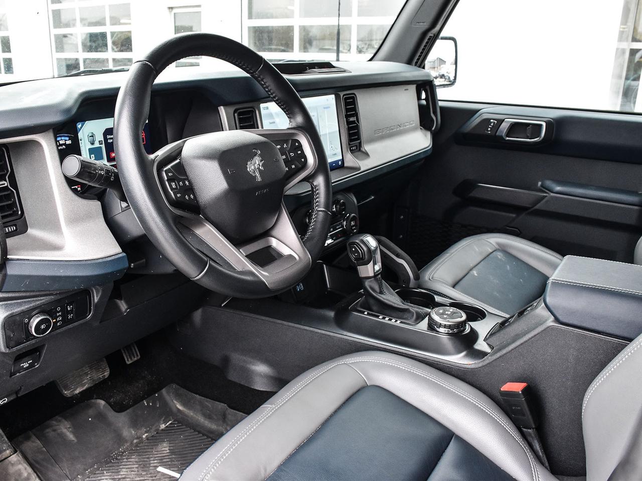2024 Ford Bronco Outer Banks Photo