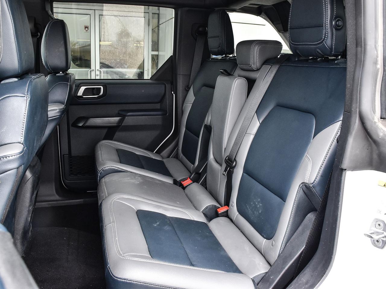 2024 Ford Bronco Outer Banks Photo