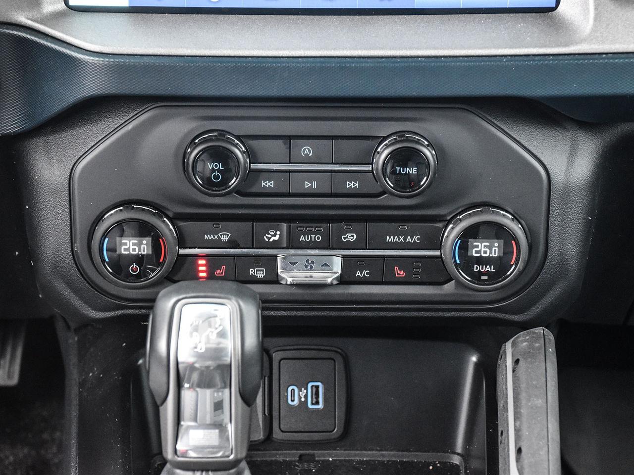 2024 Ford Bronco Outer Banks Photo