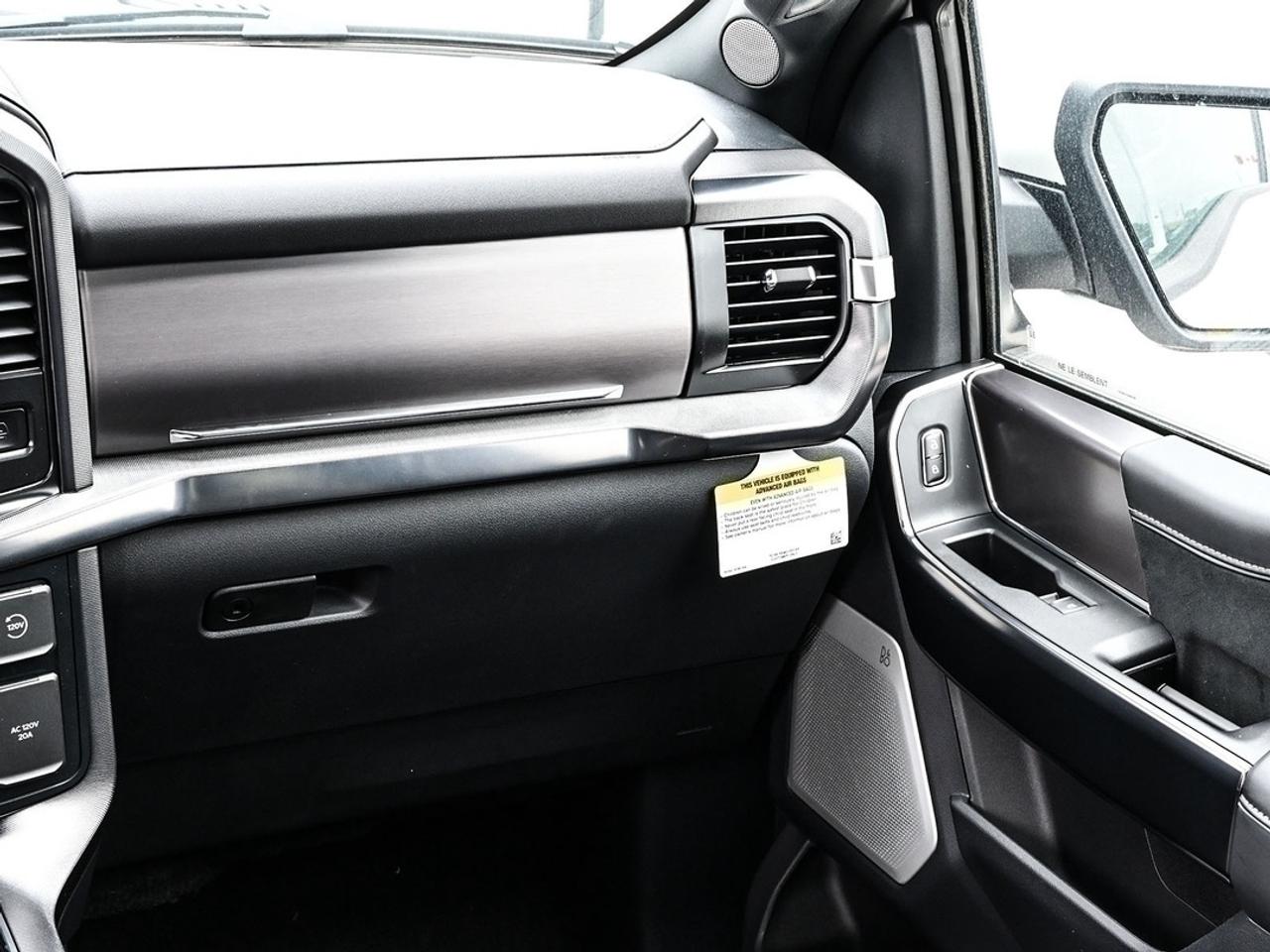 2026 Ford F-150 Platinum Photo