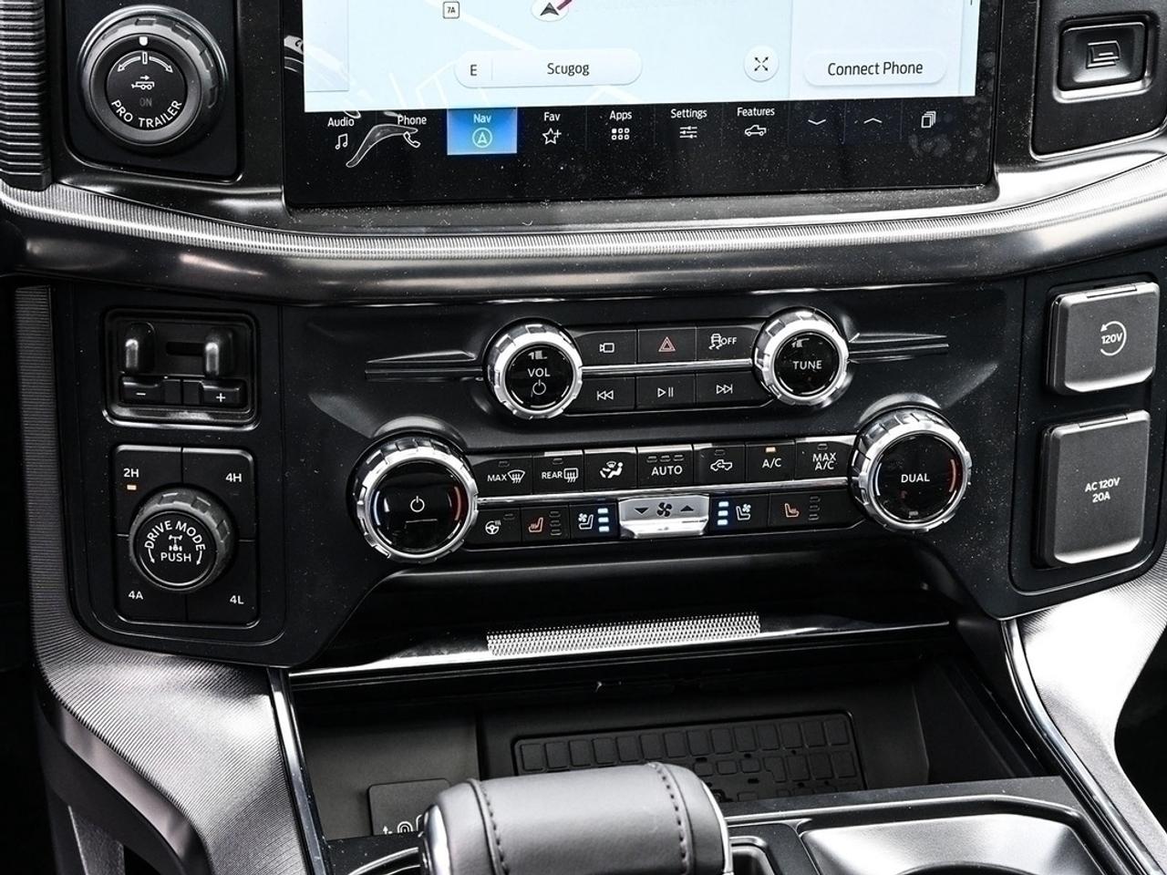 2026 Ford F-150 Platinum Photo