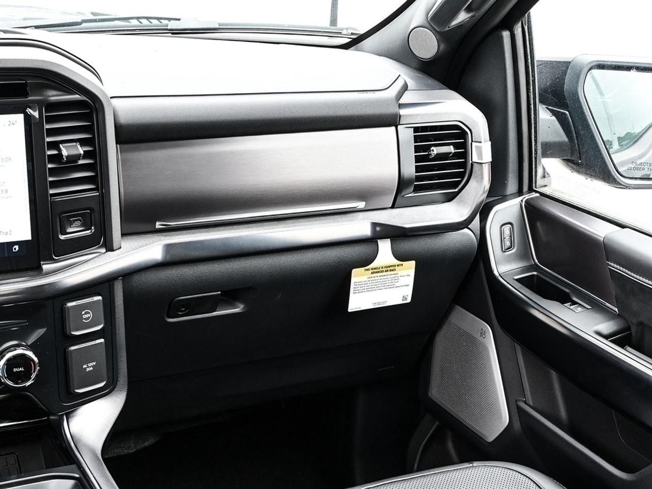 2026 Ford F-150 Platinum Photo