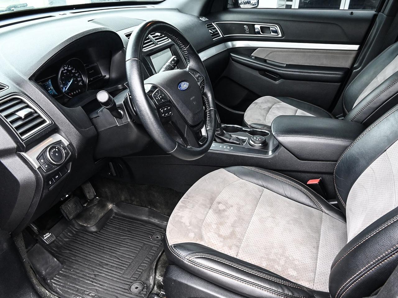 2017 Ford Explorer XLT Photo