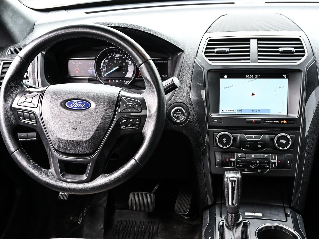 2017 Ford Explorer XLT Photo