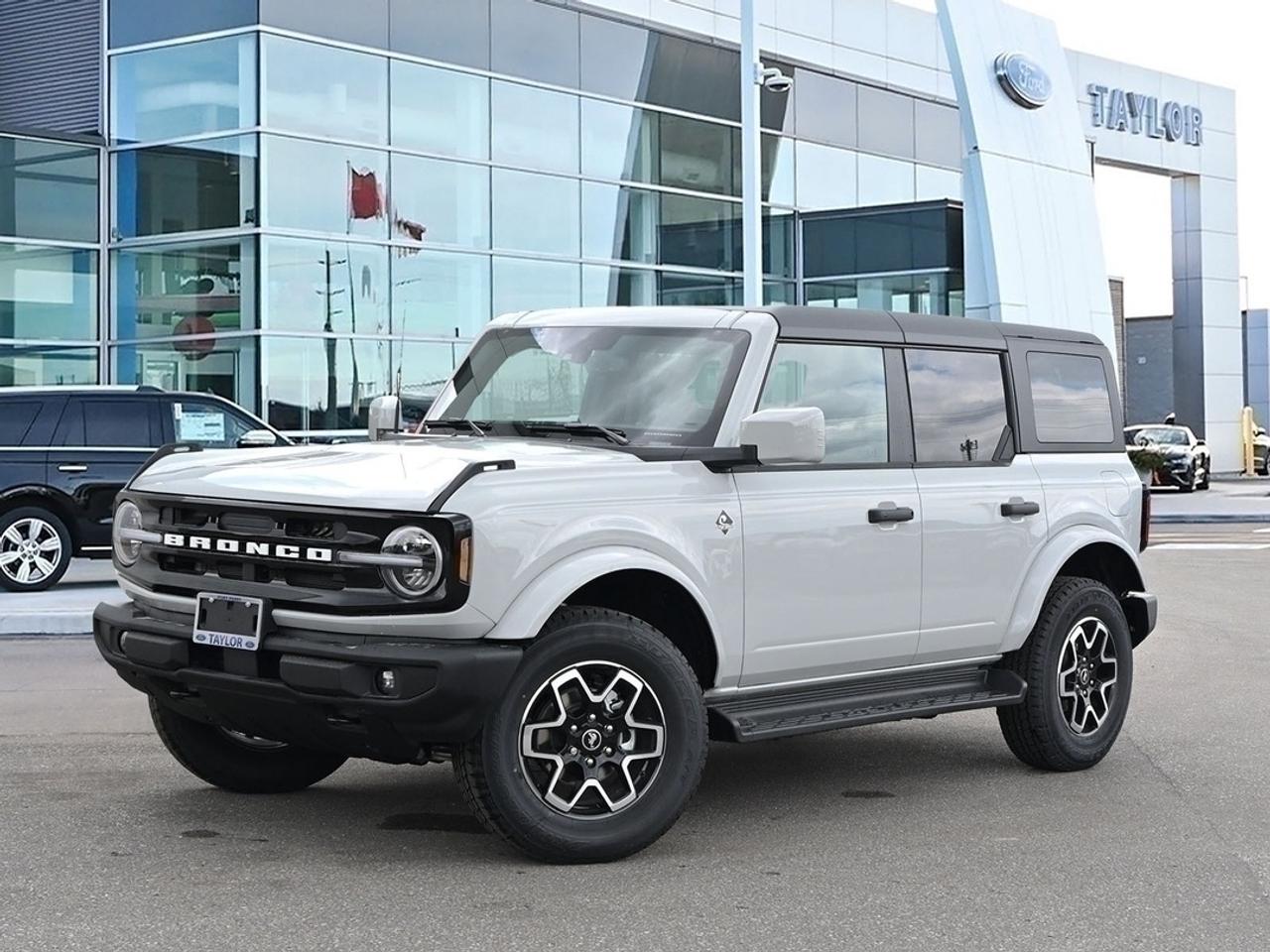 2026 Ford Bronco Outer Banks Photo0