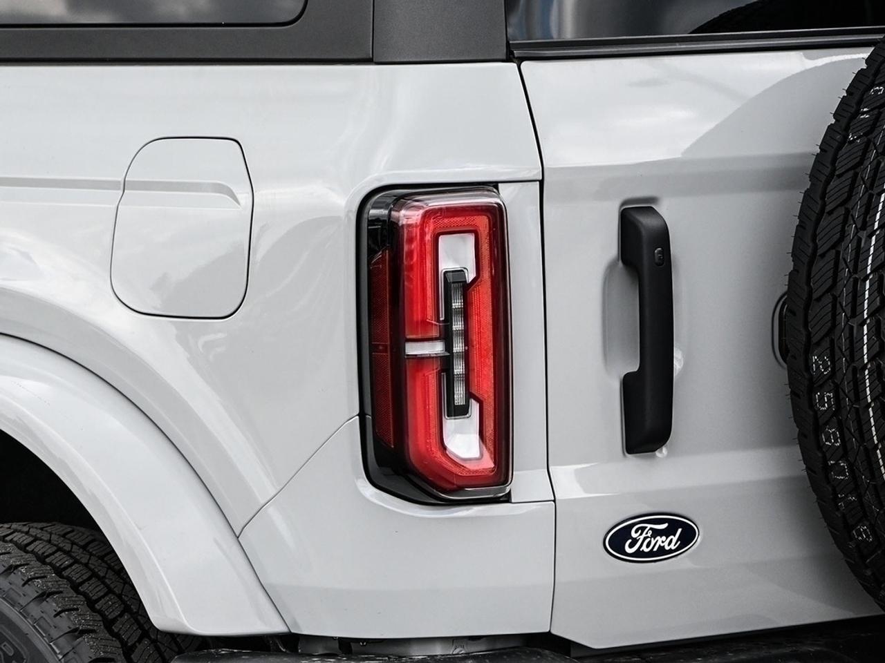 2026 Ford Bronco Outer Banks Photo