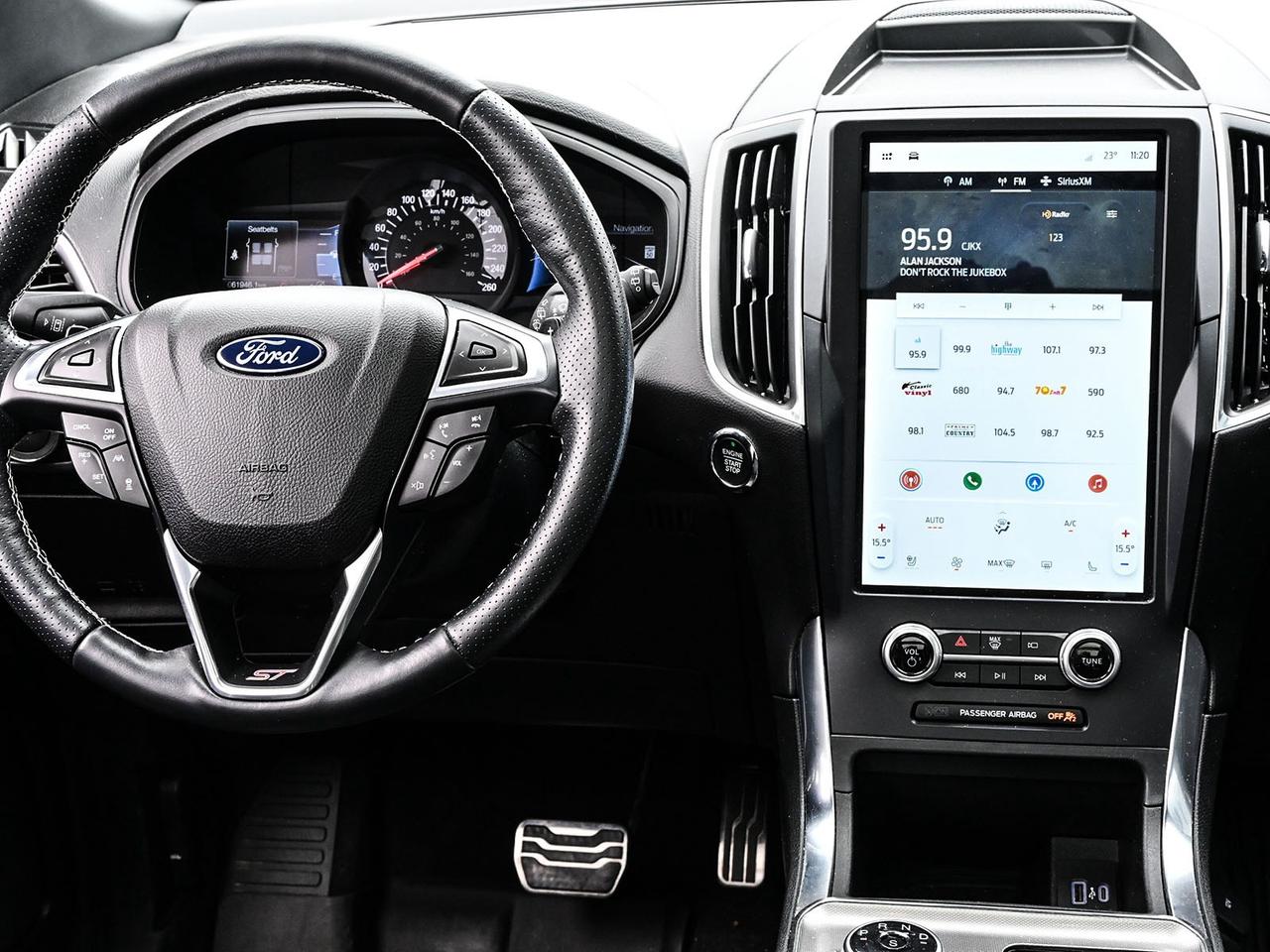 2022 Ford Edge ST Photo