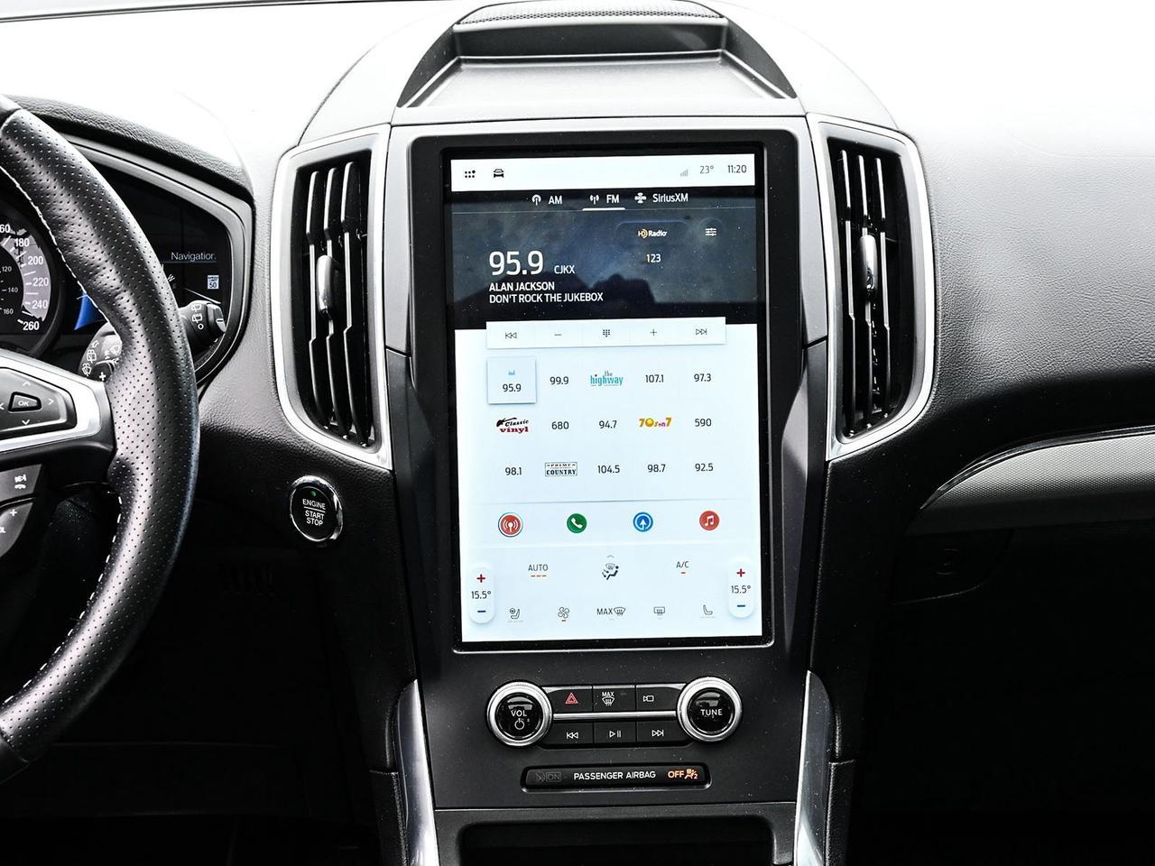 2022 Ford Edge ST Photo