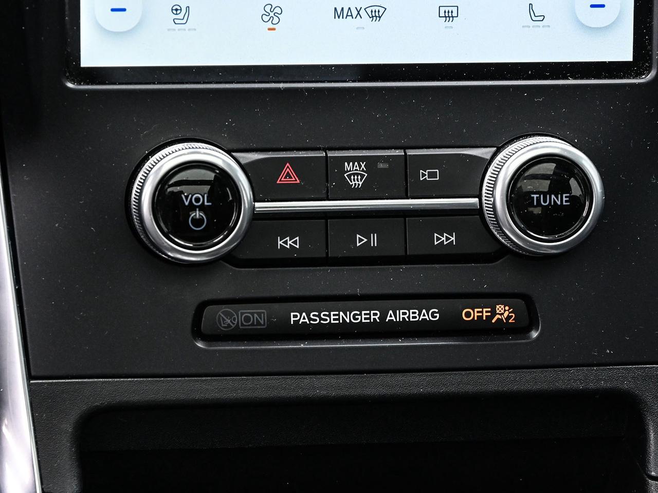 2022 Ford Edge ST Photo