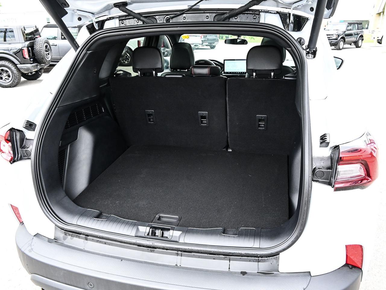 2026 Ford Escape ST-Line Photo