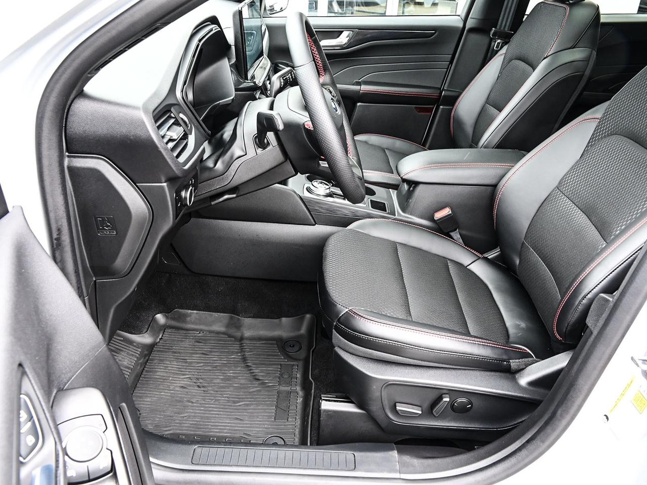 2026 Ford Escape ST-Line Photo