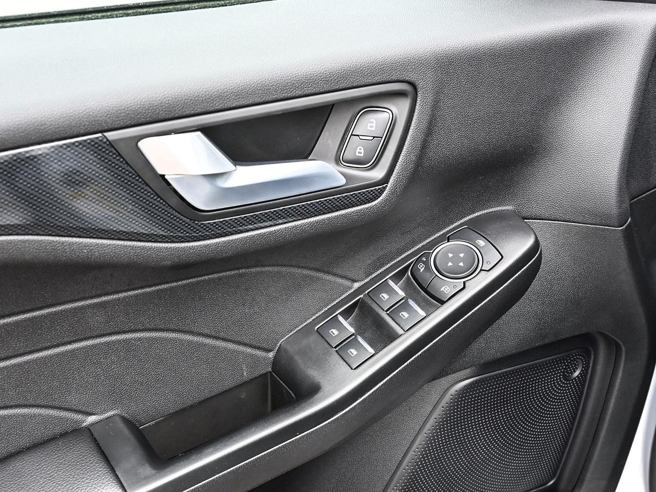 2026 Ford Escape ST-Line Photo