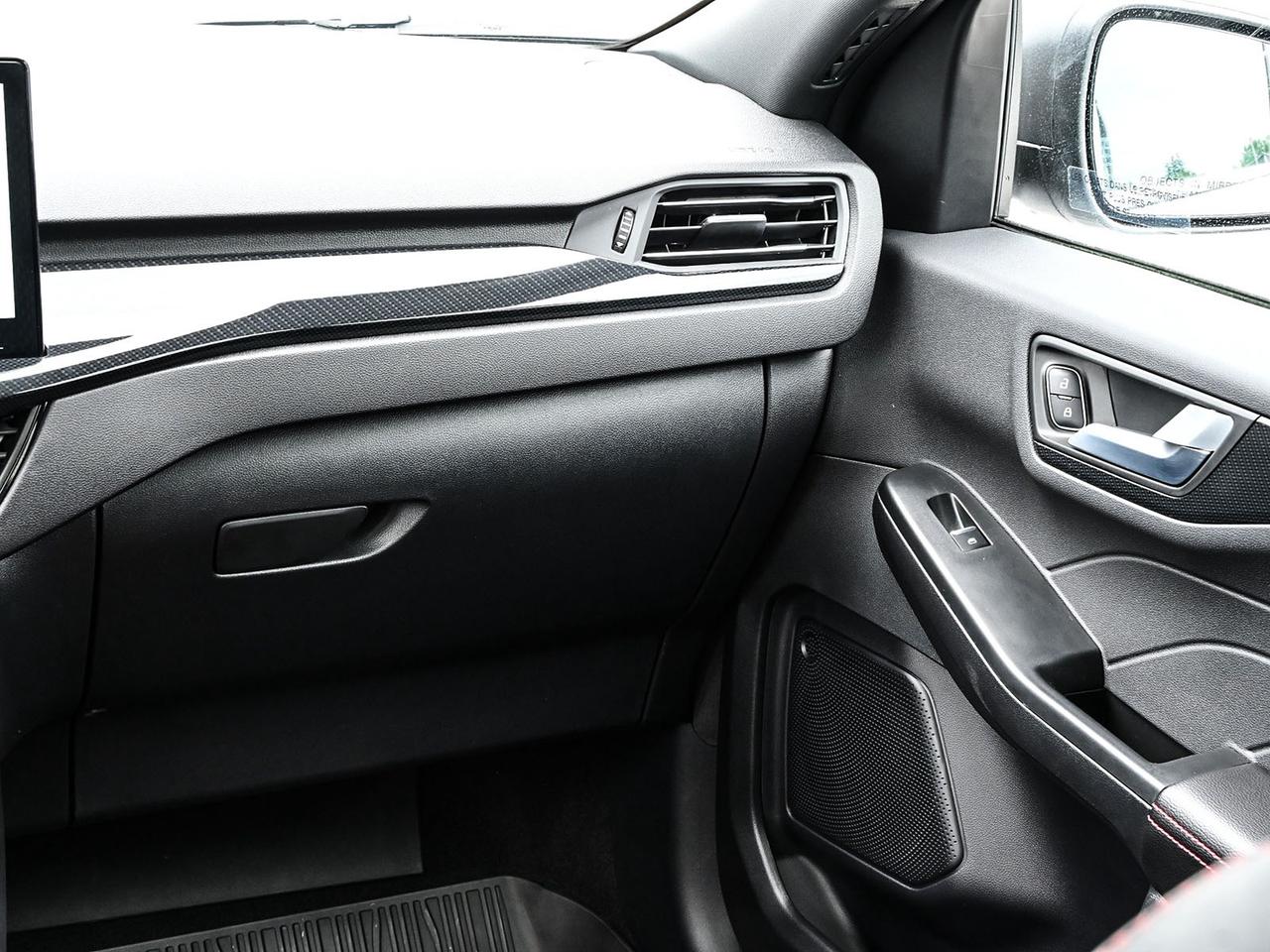 2026 Ford Escape ST-Line Photo