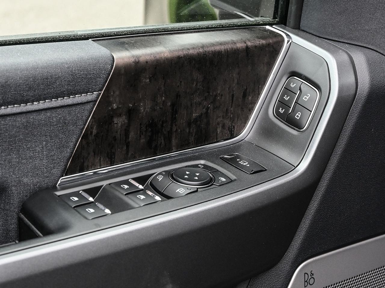 2026 Ford F-250 Super Duty SRW Lariat Photo