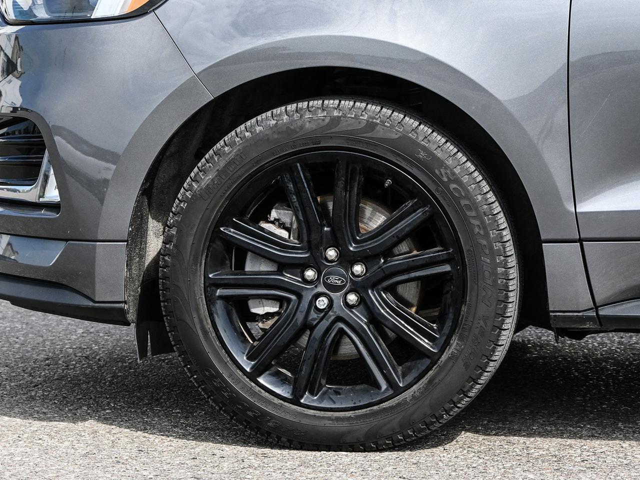 2024 Ford Edge ST Line Photo4
