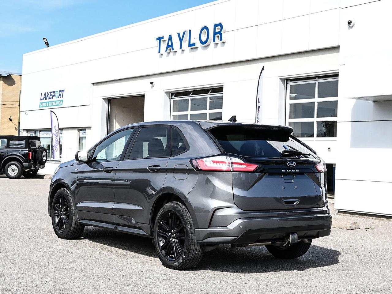 2024 Ford Edge ST Line Photo