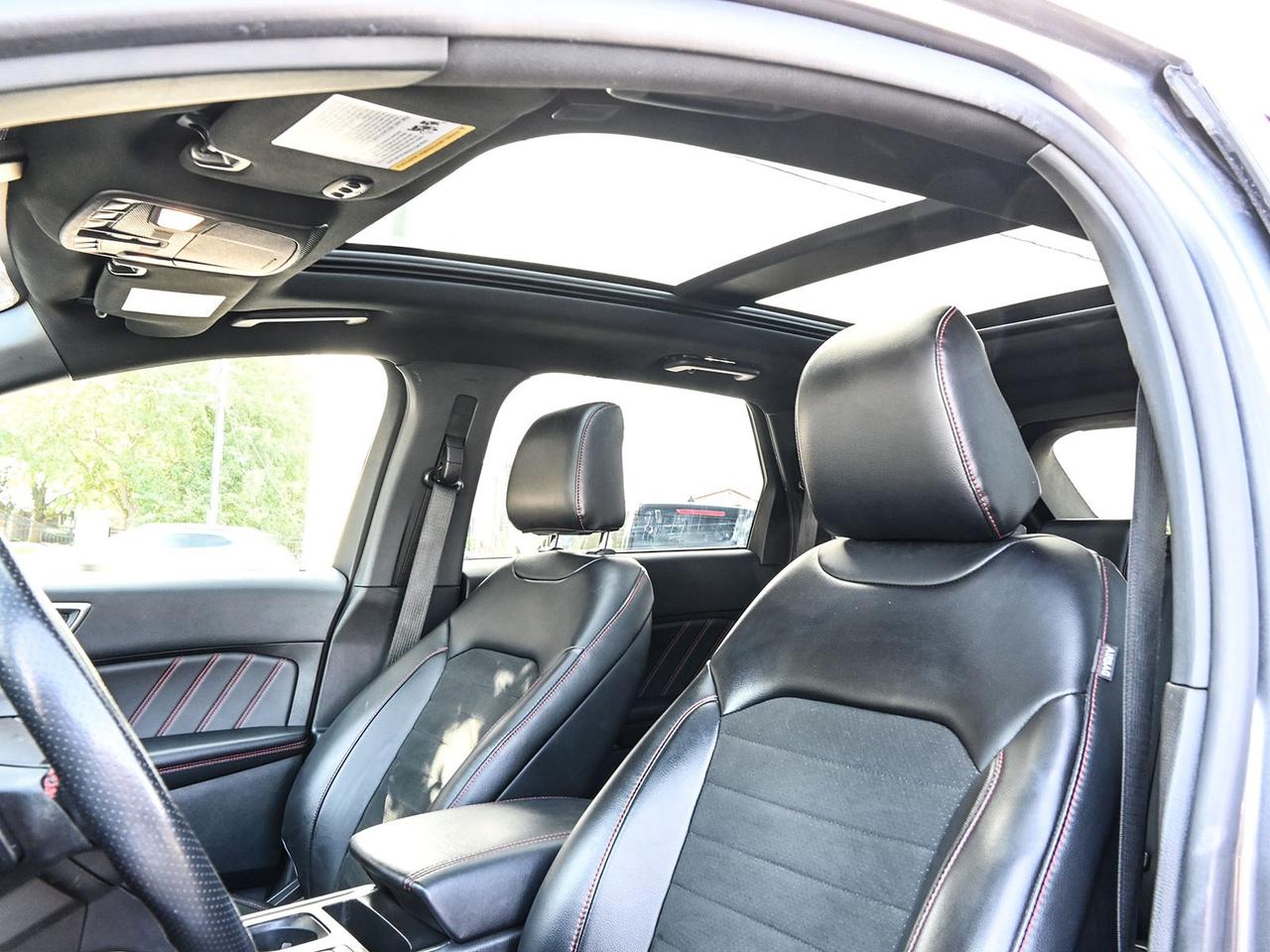 2024 Ford Edge ST Line Photo