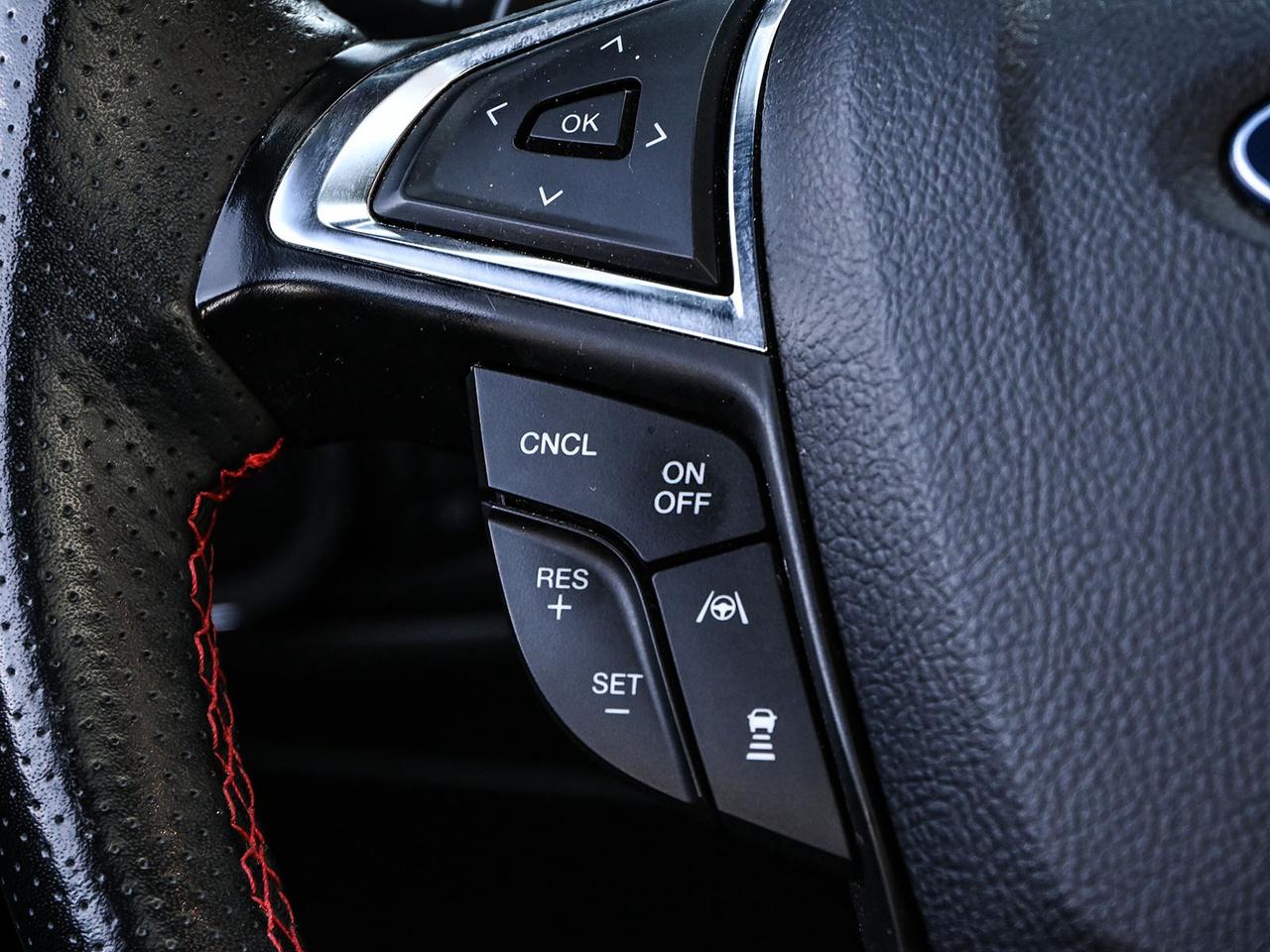 2024 Ford Edge ST Line Photo