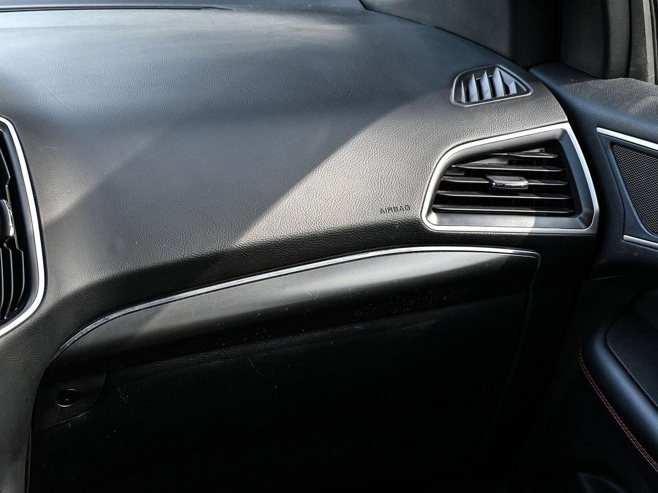 2024 Ford Edge ST Line Photo