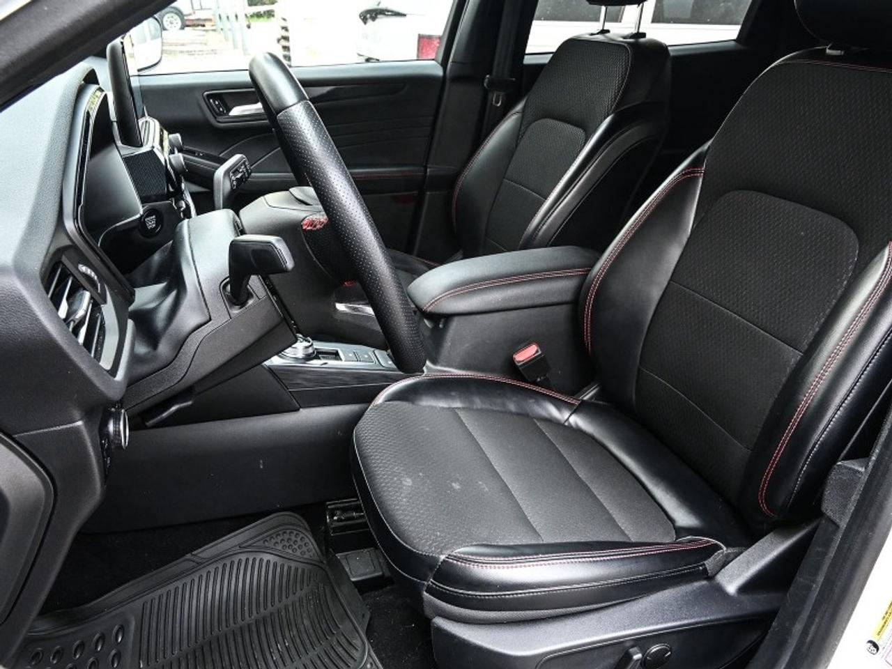 2024 Ford Escape ST-Line Photo