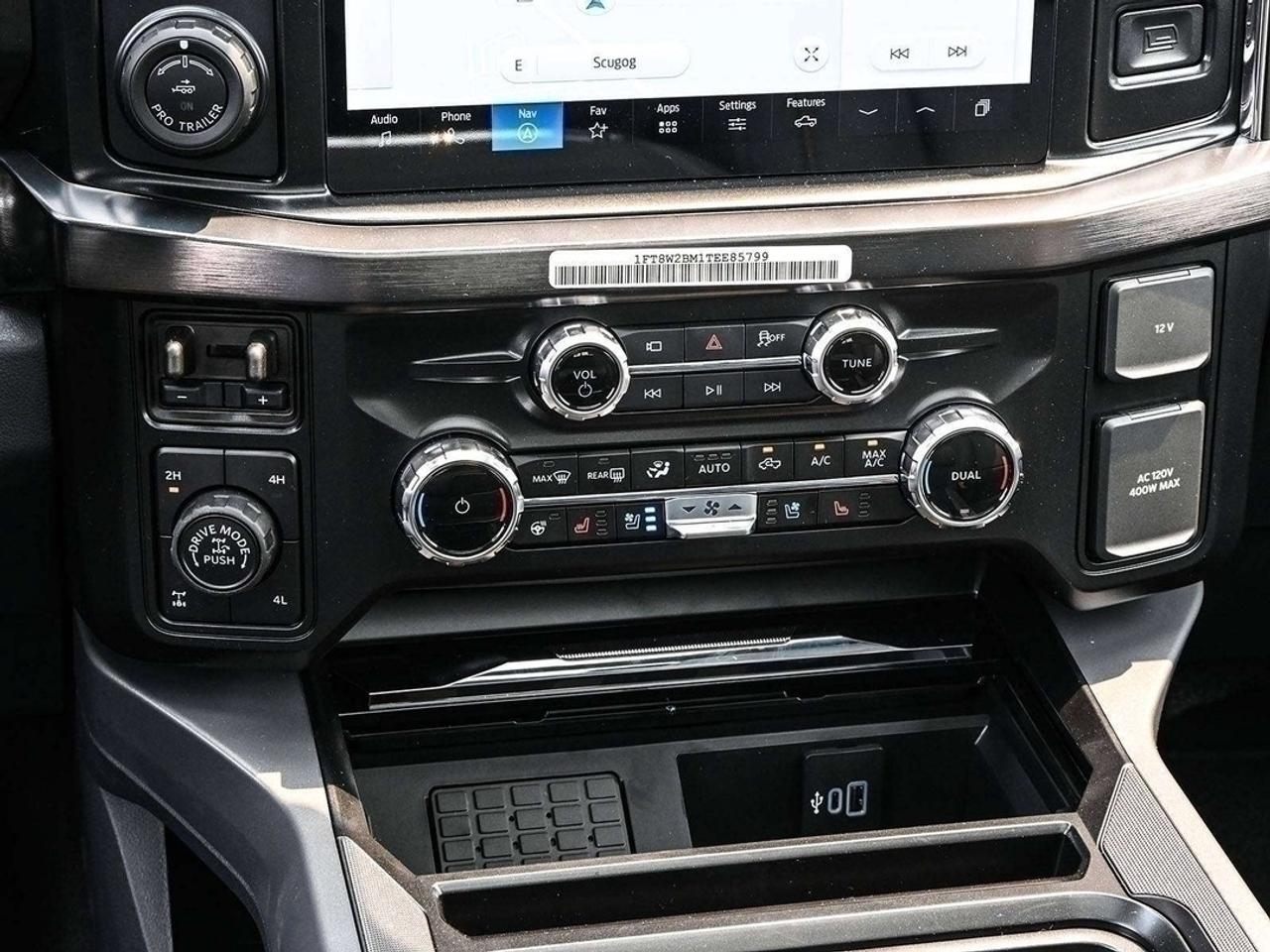 2026 Ford F-250 Super Duty SRW Lariat Photo