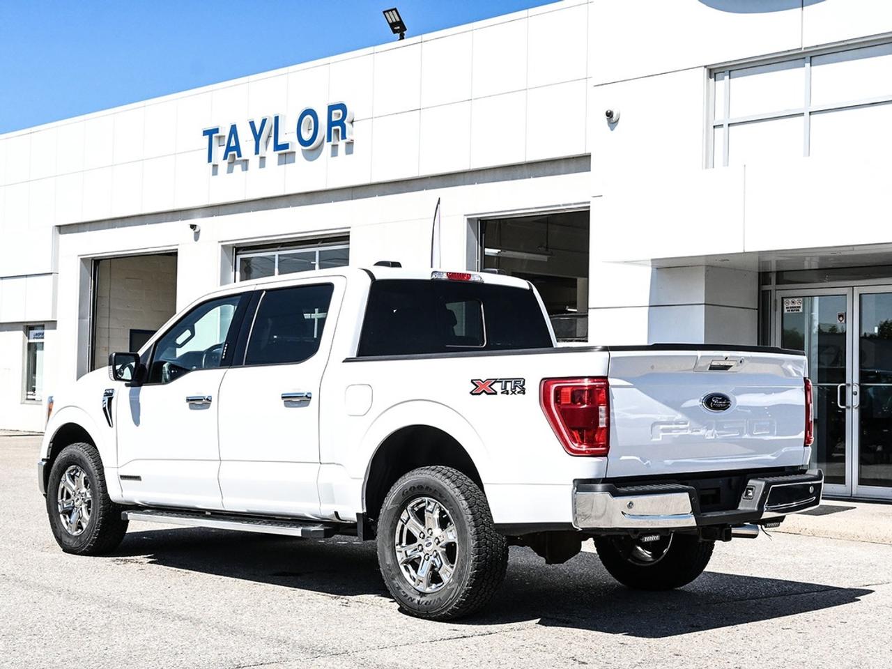 2022 Ford F-150 XLT Photo