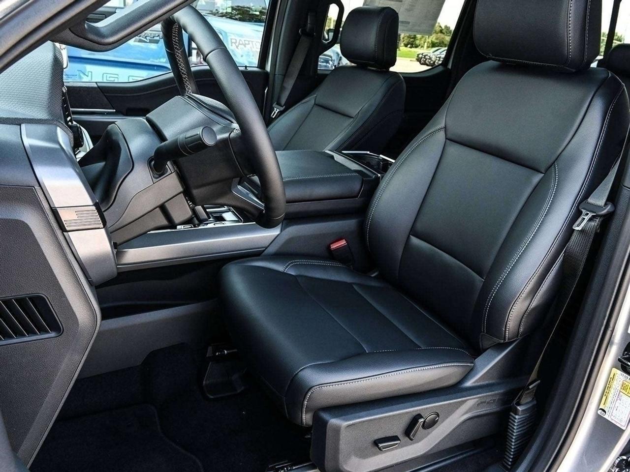 2026 Ford F-150 XLT Photo4