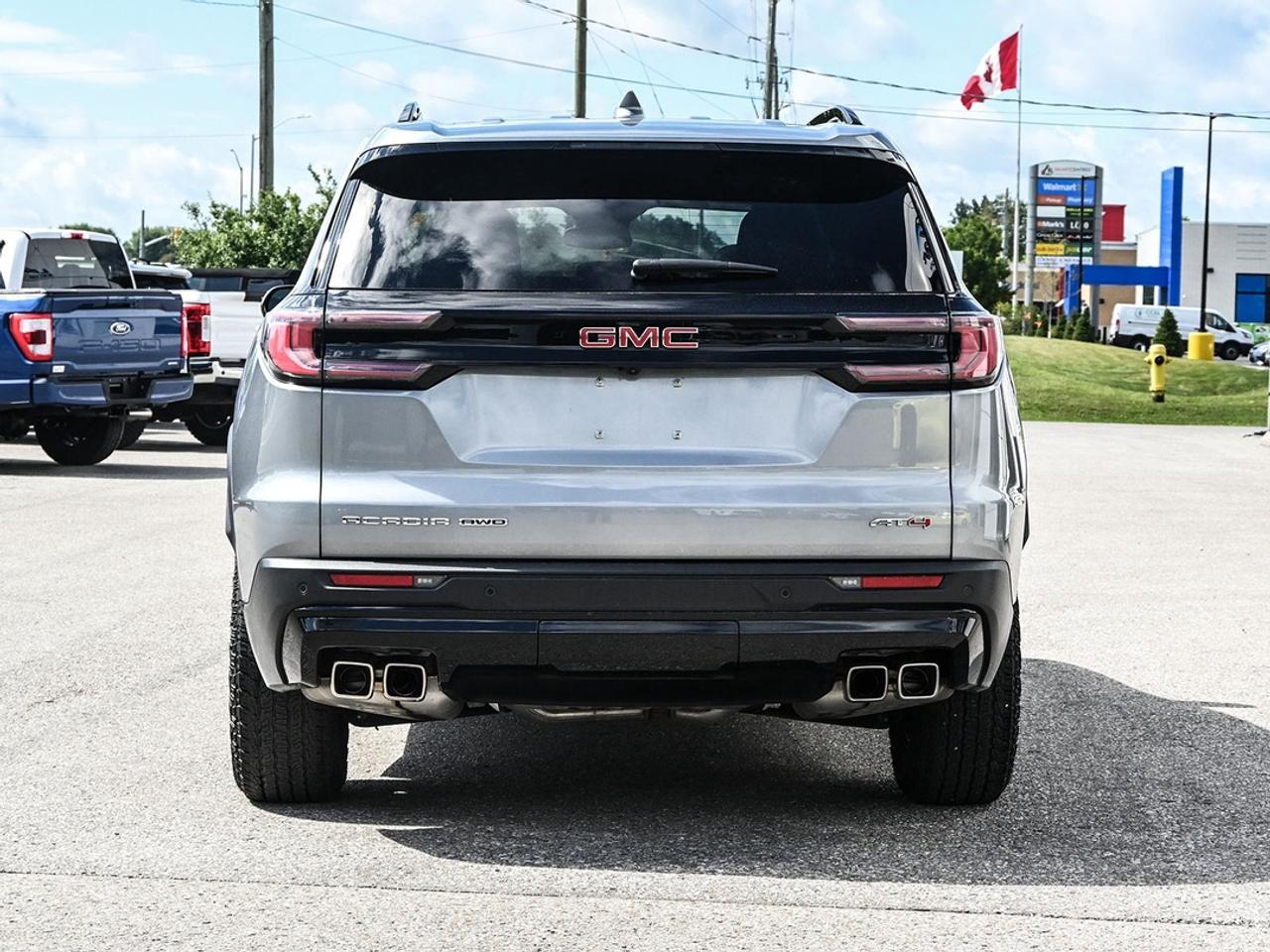 2024 GMC Acadia AT4 Photo