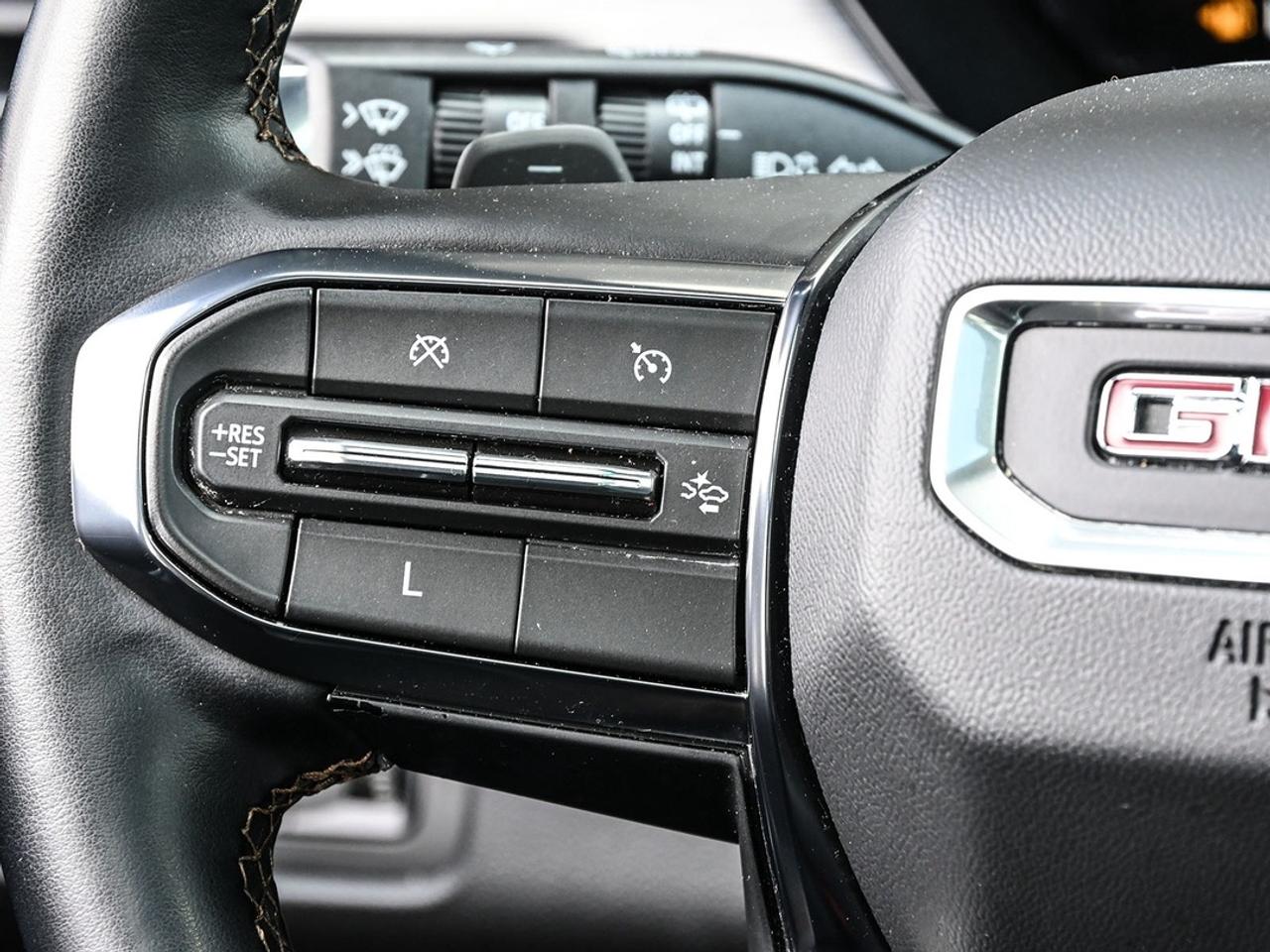 2024 GMC Acadia AT4 Photo