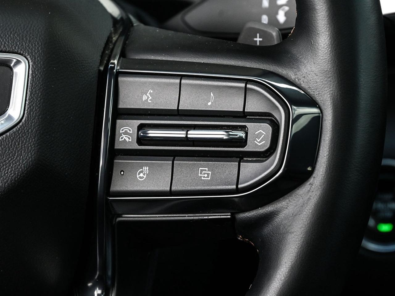 2024 GMC Acadia AT4 Photo