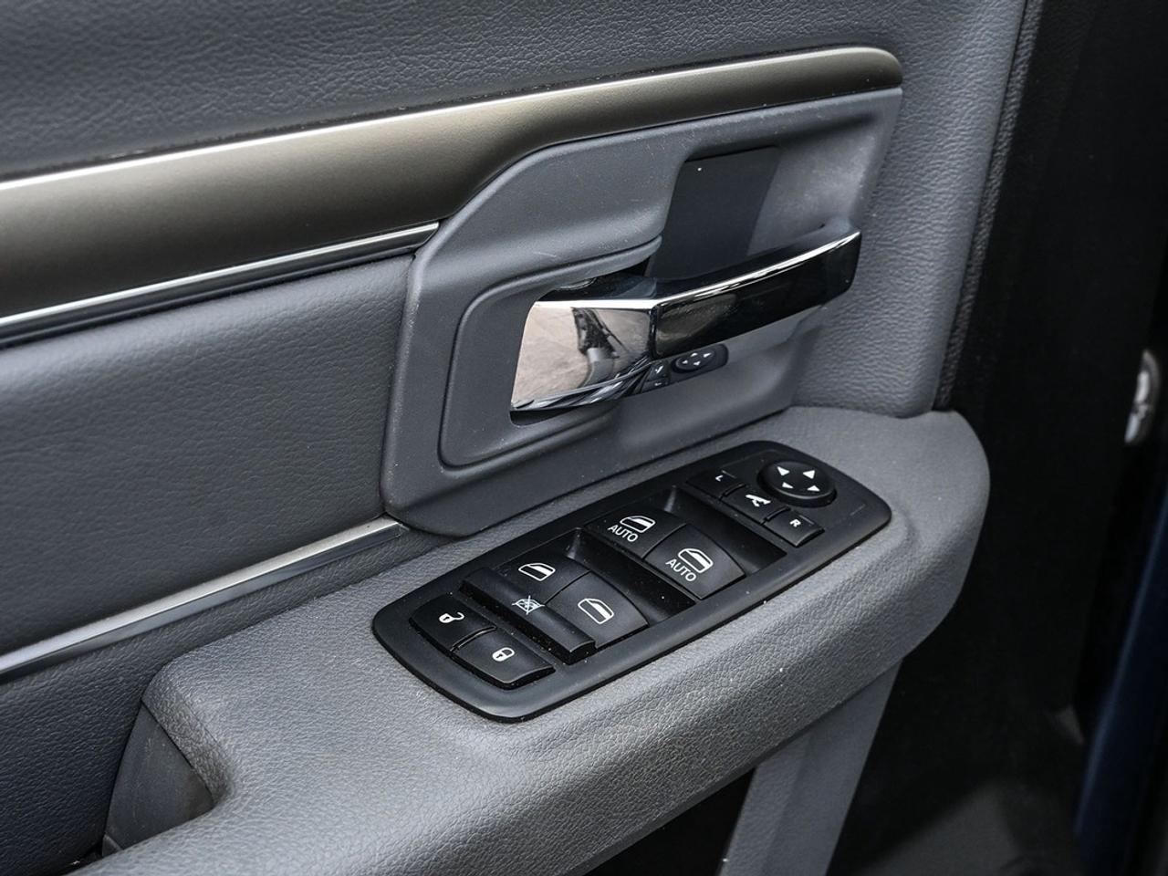 2019 RAM 1500 Classic WARLOCK Photo