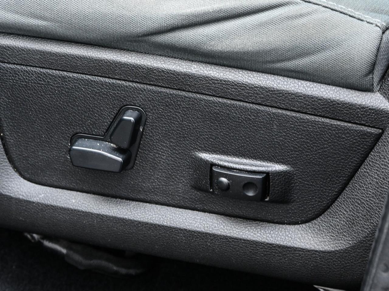 2019 RAM 1500 Classic WARLOCK Photo