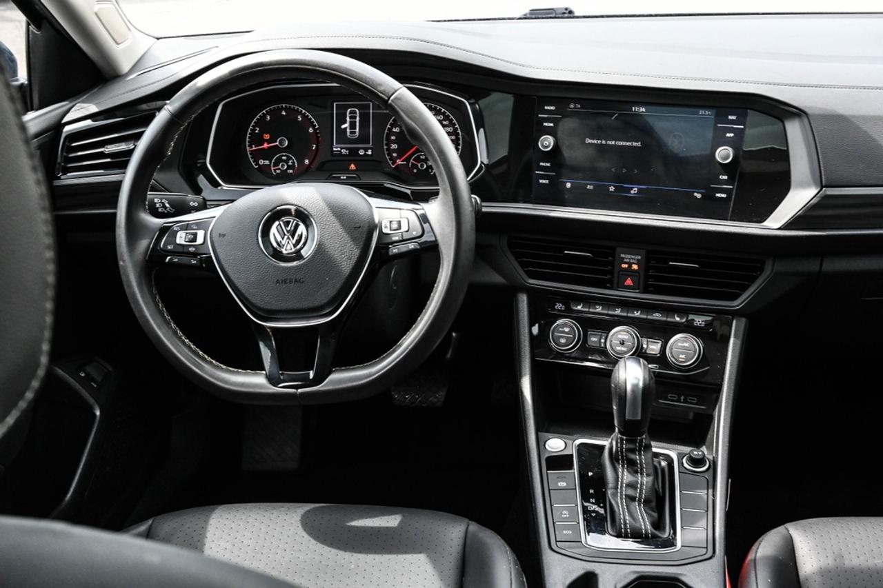 2021 Volkswagen Jetta HIGHLINE Photo