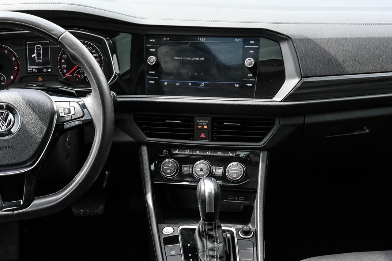 2021 Volkswagen Jetta HIGHLINE Photo