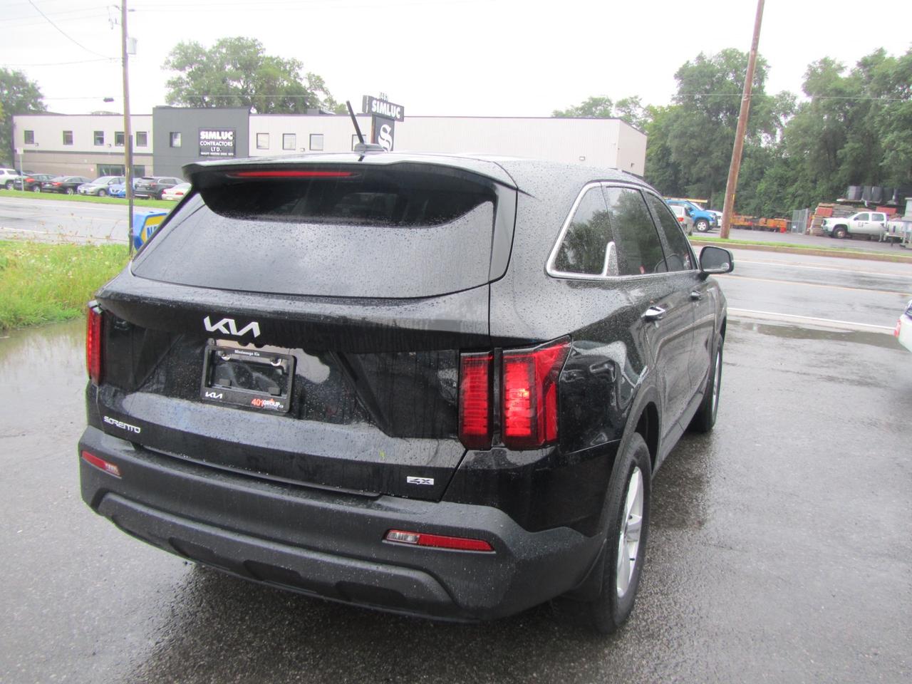 2023 Kia Sorento LX AWD Photo