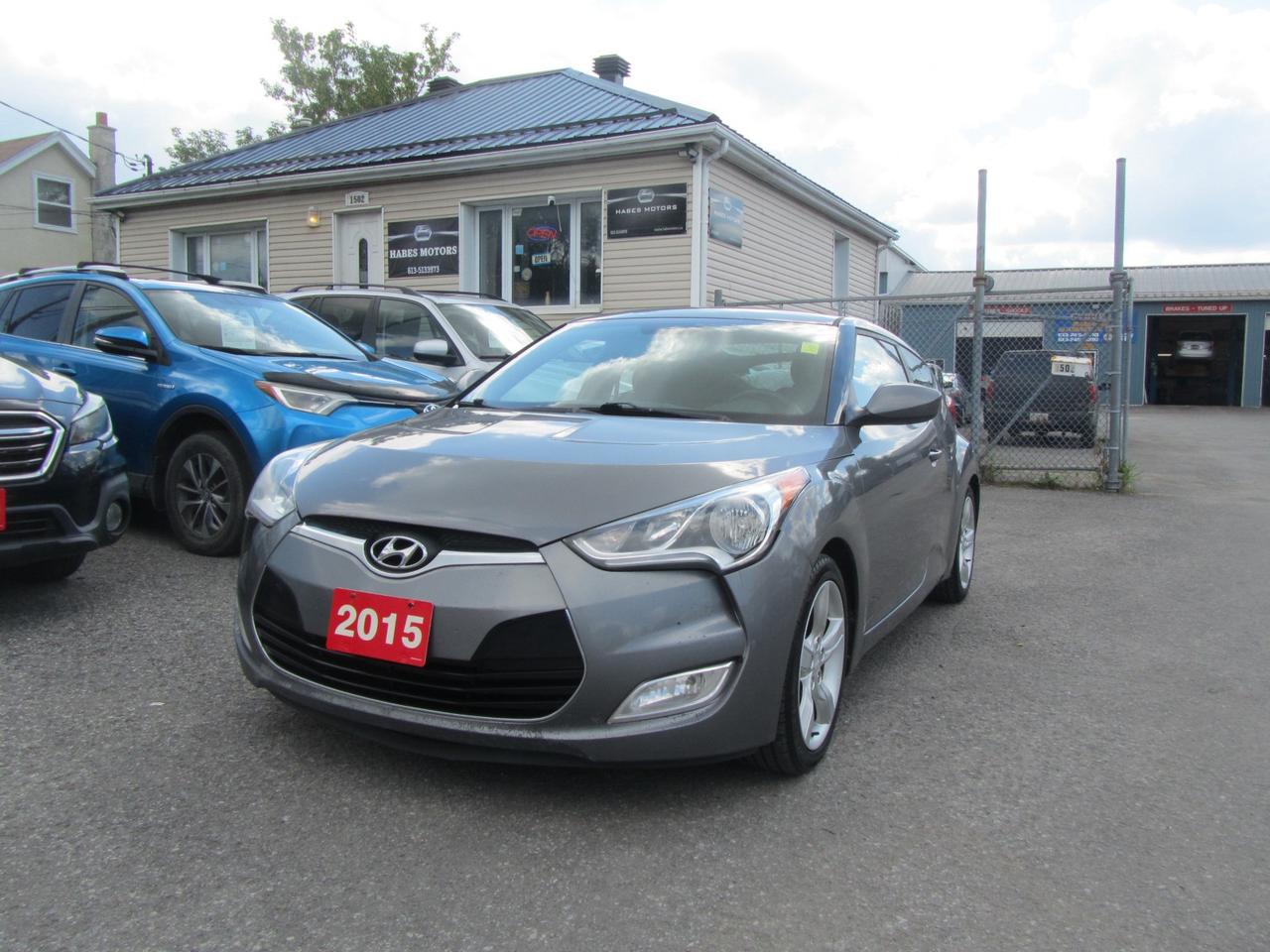 2015 Hyundai Veloster 3DR CPE AUTO SE Photo